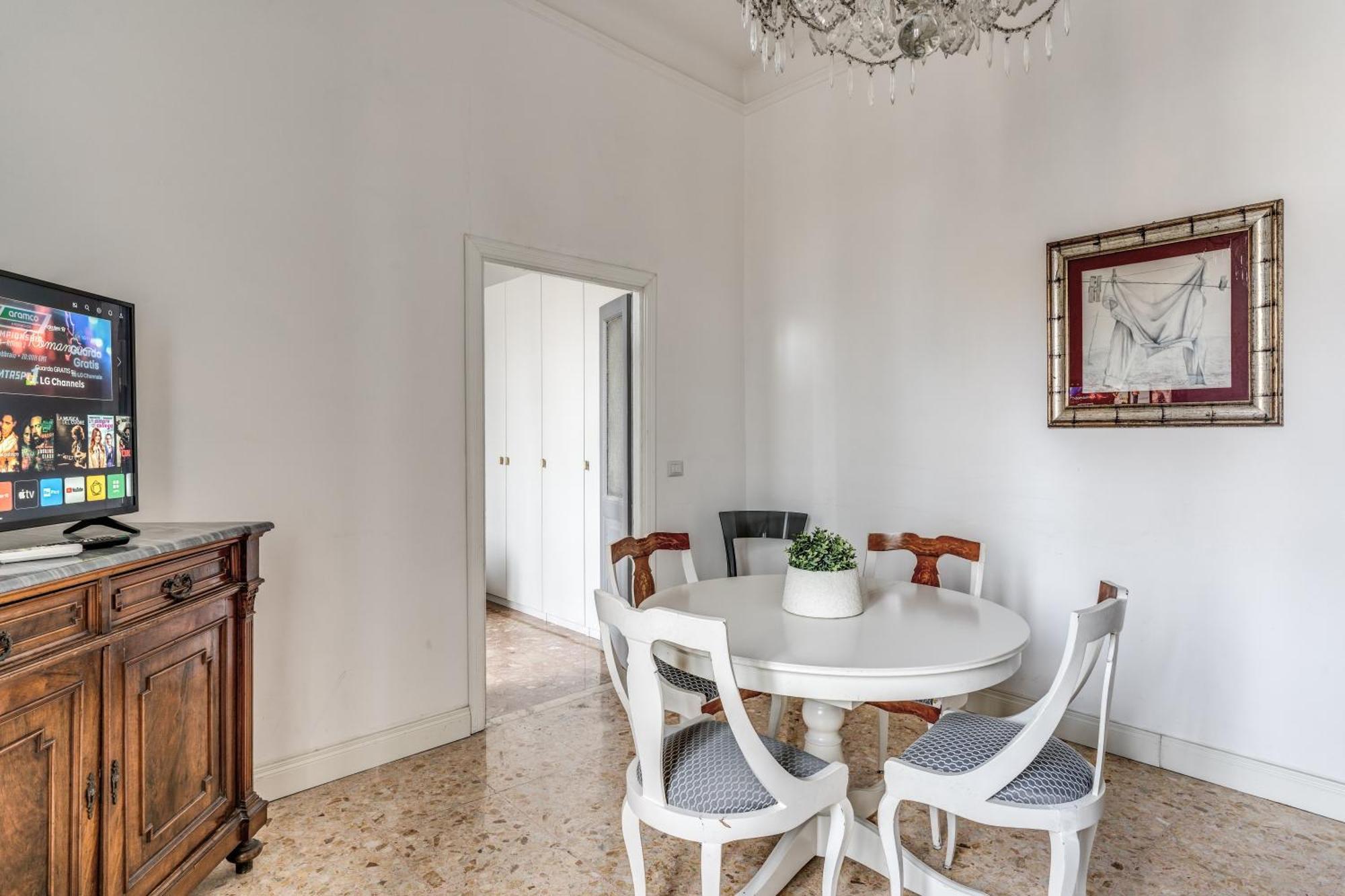 Apartment Lovely Renovated Flat By Vatican Rom
